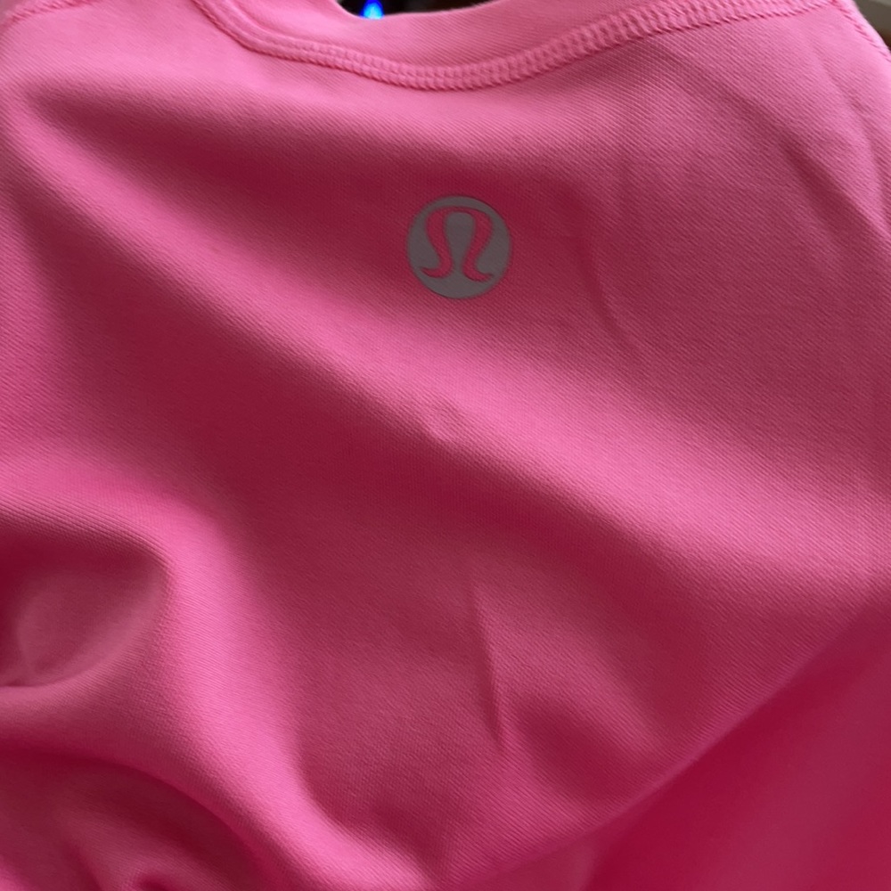 Lulu lemon tee - Picture 5 of 5